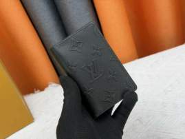 Picture of Louis Vuitton Wallets _SKUfw221566720fw